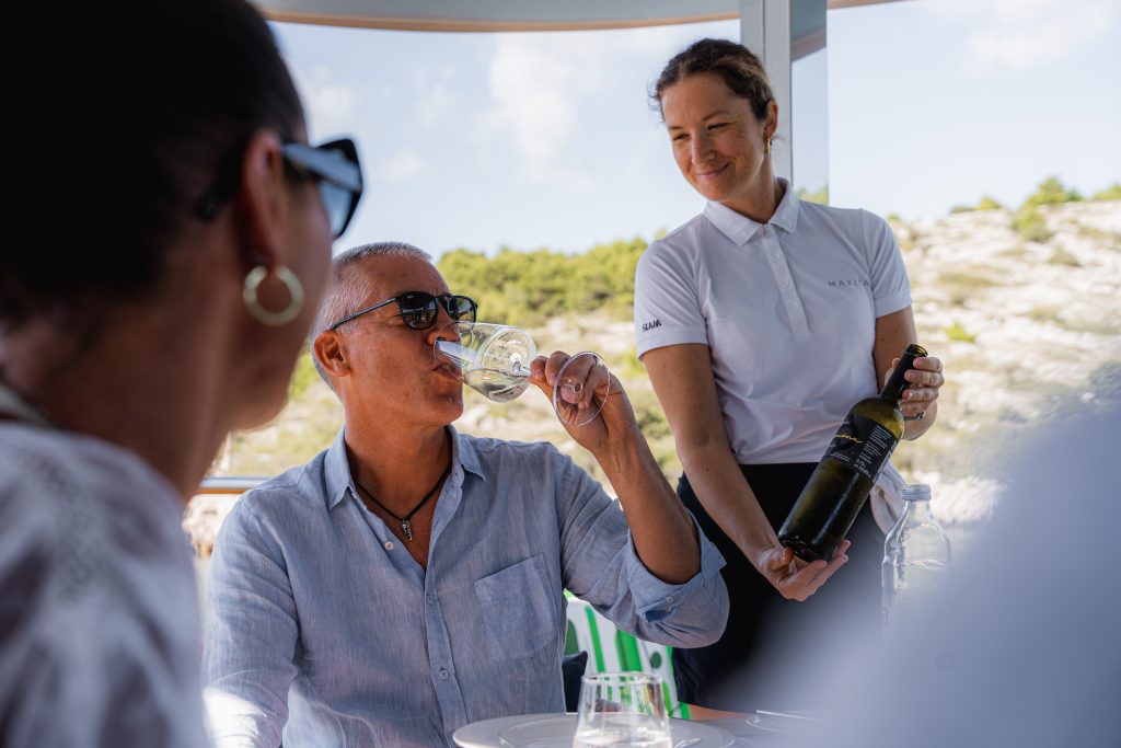 MAXITA LIFESTYLE EXTERIOR LOUNGE (26)